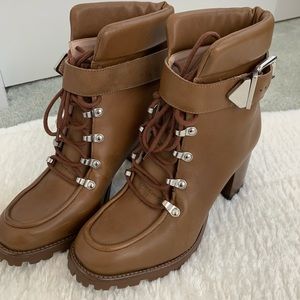 Schutz winter leather bootie hazel 8M.